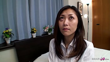 Ibu Tiri Jepang Tua Menggoda Untuk Ditiduri Dan Diberi Isian Dalam Film Porno Jav Tanpa Sensor