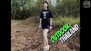 Gadis Thailand Muda Beraksi Di Alam Terbuka – Pov Ejakulasi Dalam Dengan Suara Menggairahkan