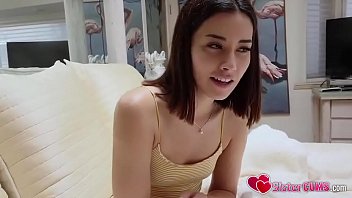 Gadis Pesta Ngentot Adik Tiri Nakal