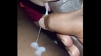 Remaja India Menelan Sperma Dengan Penuh Nafsu