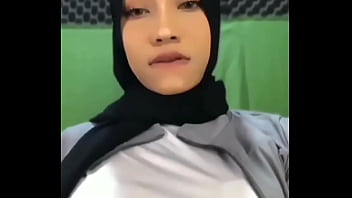 Malam Panas Bersama Ayu Salim Yang Menggoda
