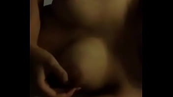 Gadis Seksi Linda Yang Menggoda Dan Membuat Nafsu Membara