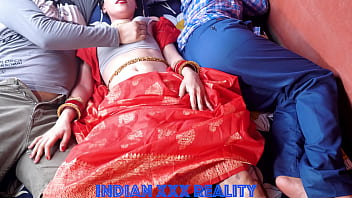 Ibu Tiri India Dan Anak Tirinya Ngentot Di Depan Ayah Tirinya Yang Tersesat