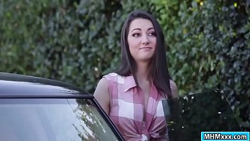 Lily Adams Bikin Ibu Tiri India Summer Menggelinjang Sampai Klimaks
