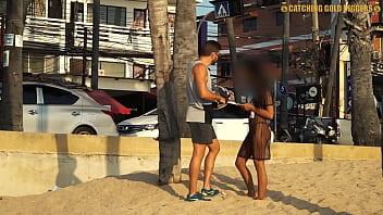 Pengalaman Pertama Gila-gilaan Anal Dengan Cewek Thailand Super Seksi
