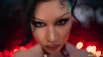 Ratu Squirting Tiga Arah Queenie Sateen / Brazzers / Masukin Kode Xvpromo Di Situs Resmi Buat Diskon Gede
