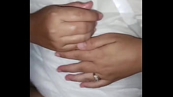 Detik-detik Panas Istri Tetangga Merengek Minta Dikentot Sampai Crot Dalam-dalam