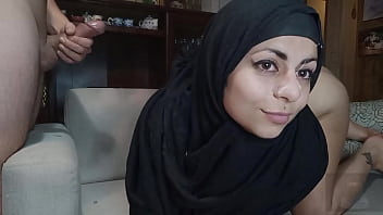 Arab Deep Throat Dan Ejakulasi Di Wajah Gadis Berkerudung