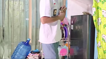 Diajak Ngentot Ibu Tiri Sebelum Berangkat Sekolah