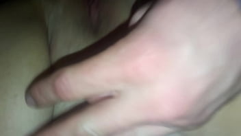 Penis Berdenyutku Menembus Dalam-dalam Ke Dalam Memek Istriku